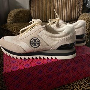 Tory Burch Shoes Size 8.5